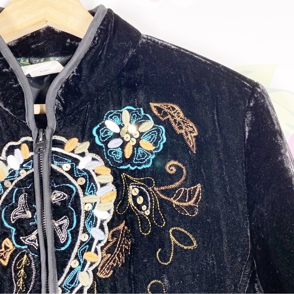 Harve Benard Black Paisley Embroidered Boho Crushed Velvet Jacket 12 - Picture 4 of 10